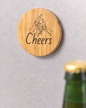 Magnetischer Flaschenöffner aus Bambus