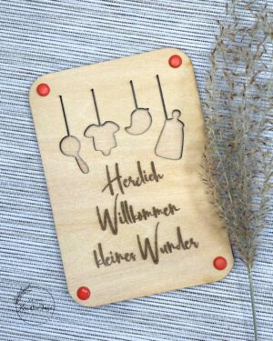 Holz-Grußkarte „Kleines Wunder“ mit Durchblick